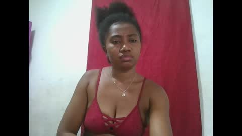 Snapshot of meraldaaaa chatting on 10.04.25 meraldaaaa online show from 10.04.25