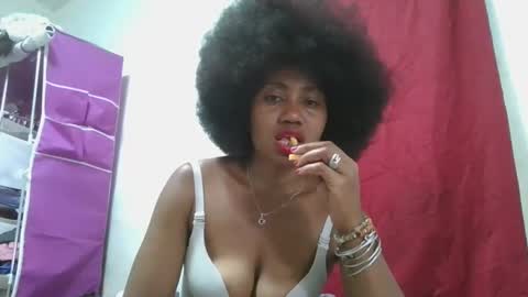 Snapshot of meraldaaaa chatting on 10.07.25 meraldaaaa online show from 10.07.25