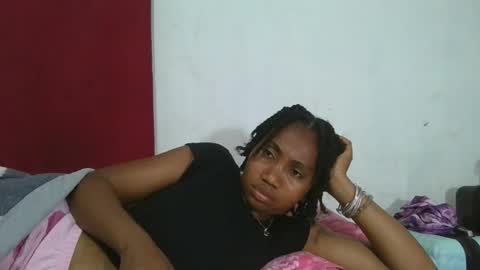 Snapshot of meraldaaaa chatting on 10.25.25 meraldaaaa online show from 10.25.25