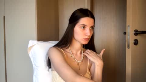 Snapshot of meralynn chatting on 05.16.26 LEVA online show from 05.16.26