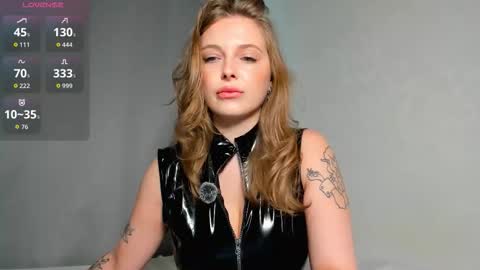 Snapshot of mercedescutee chatting on 09.27.25 mercedescutee online show from 09.27.25