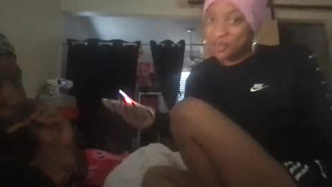 InHer77 online show from 11.11.25