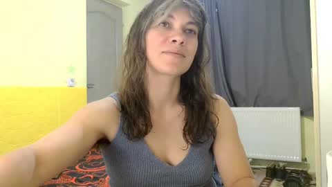 Snapshot of merciylove chatting on 04.30.26 Miss Helena online show from 04.30.26