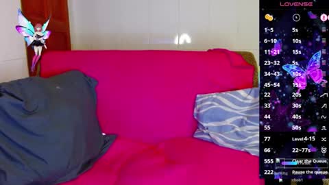 Snapshot of mereleona chatting on 10.03.25 Mereleona online show from 10.03.25