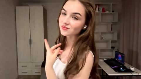 Rina online show from 10.16.25