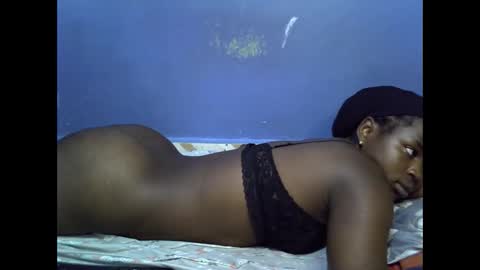 merlin_queen online show from 12.22.25