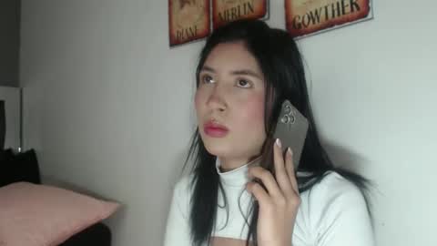 Snapshot of merlina_t chatting on 06.04.26 merlina_t online show from 06.04.26