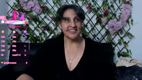 Snapshot of merlyna_goldens chatting on 10.29.25 My next birthday is December 11th. online show from 10.29.25