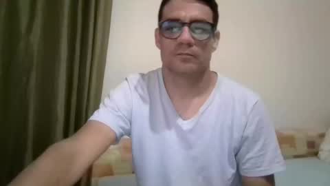 Snapshot of mersao chatting on 10.29.25 Nerd Latino online show from 10.29.25