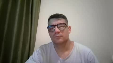 Snapshot of mersao chatting on 11.02.25 Nerd Latino online show from 11.02.25