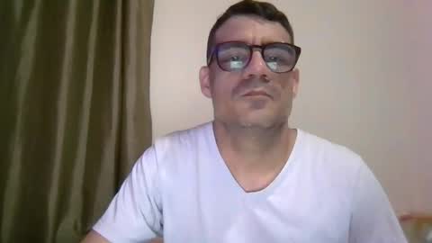 Snapshot of mersao chatting on 11.04.25 Nerd Latino online show from 11.04.25