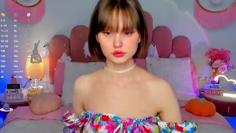 Snapshot of merylew chatting on 10.31.25 Anna online show from 10.31.25