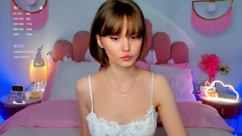 Snapshot of merylew chatting on 11.02.25 Anna online show from 11.02.25