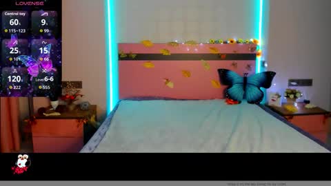 Snapshot of merymidnight chatting on 10.09.25 merymidnight online show from 10.09.25