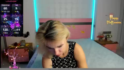 Snapshot of merymidnight chatting on 11.03.25 merymidnight online show from 11.03.25