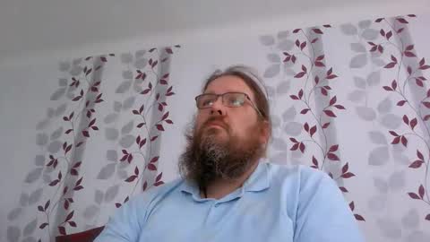 Snapshot of metallbuddy chatting on 10.02.25 ask me online show from 10.02.25