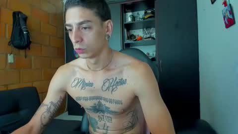 Snapshot of methodicxxx chatting on 11.06.25 xxxxxxxxxmethodicxxxxxxxxx online show from 11.06.25