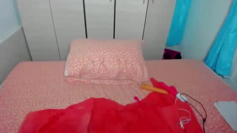 metisha_suhi online show from 02.22.25