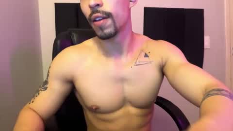 Snapshot of mettew22cm chatting on 03.08.25 mettew22cm online show from 03.08.25