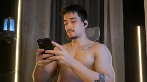 Snapshot of mettew22cm chatting on 10.20.25 mettew22cm online show from 10.20.25