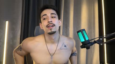 Snapshot of mettew22cm chatting on 11.01.25 mettew22cm online show from 11.01.25