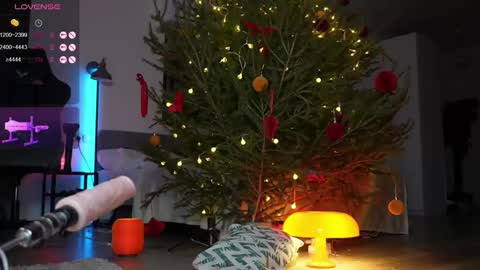 Stella online show from 12.26.24