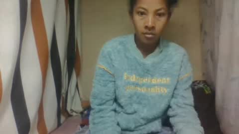 Snapshot of mevasoa chatting on 06.18.26 mevasoa online show from 06.18.26