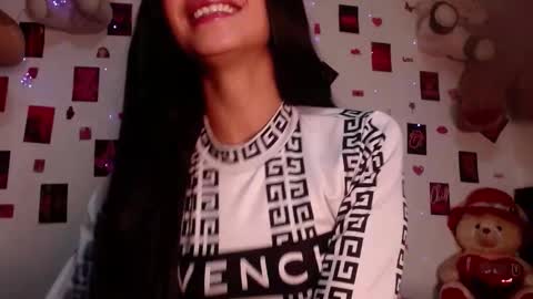 Snapshot of meygan_ chatting on 10.04.25 meygan_ online show from 10.04.25