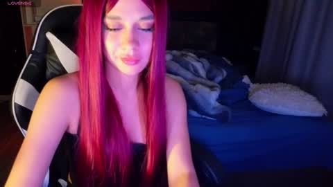 Snapshot of mezzalunaa chatting on 10.10.25 vollmond online show from 10.10.25