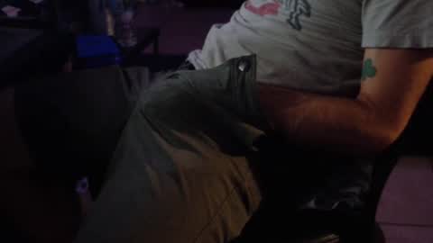 Snapshot of mg13999 chatting on 10.24.25 Mg13999 online show from 10.24.25