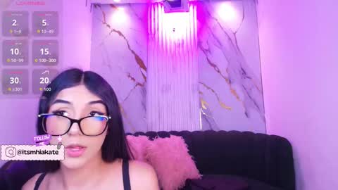 Snapshot of mhia_kate chatting on 02.13.26 Mhia Kate online show from 02.13.26