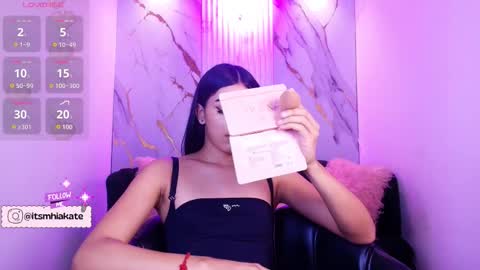 Snapshot of mhia_kate chatting on 02.16.26 Mhia Kate online show from 02.16.26