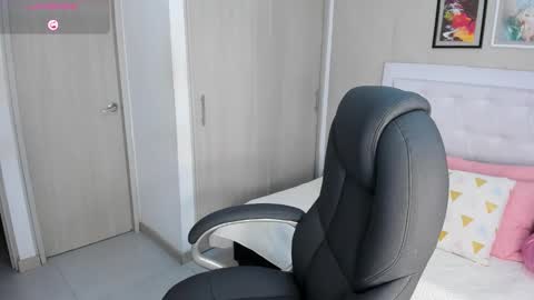 Mhonika online show from 10.21.25