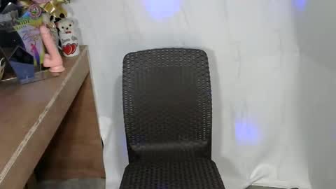 Snapshot of mia0113 chatting on 09.26.25 Mia online show from 09.26.25