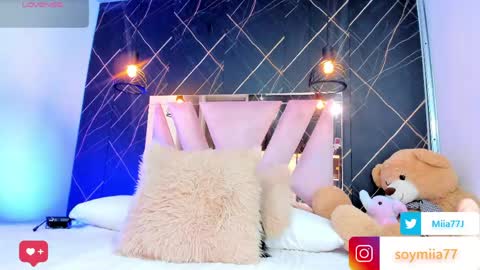 Mia online show from 03.20.26