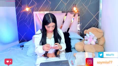 Mia online show from 03.25.26