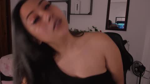 Mia zoe online show from 09.29.25