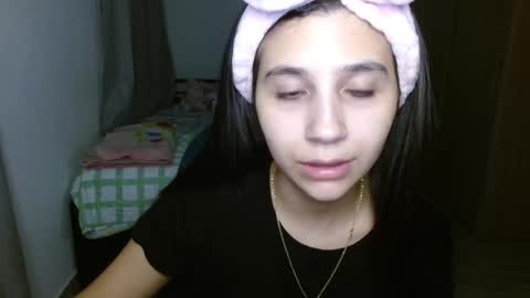 Mia online show from 09.23.25