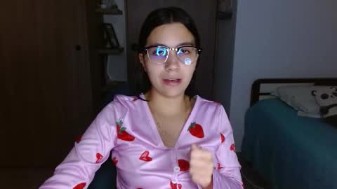 Mia online show from 02.07.26