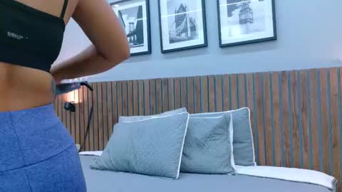 Mia Bellefort online show from 02.23.26