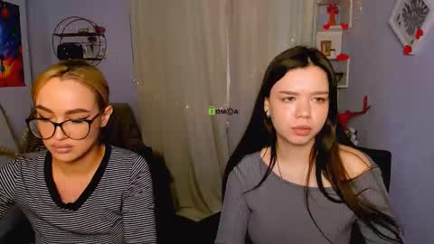 Mia online show from 03.22.26