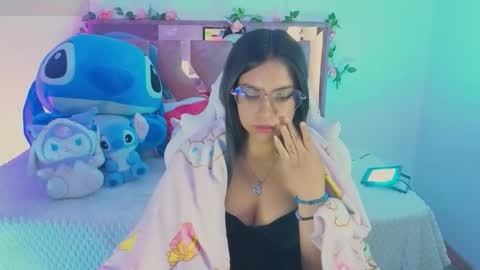 mia_bnnyy online show from 09.30.25