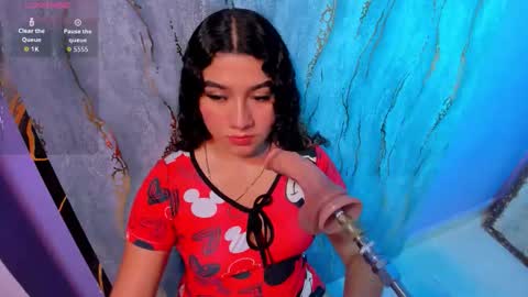 mia online show from 10.14.25