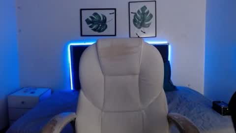 MIA online show from 11.22.25