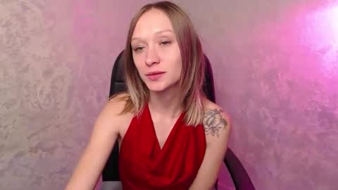 Snapshot of mia_cuteu chatting on 09.16.25 Mia online show from 09.16.25
