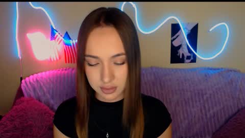 mia_cutie77 online show from 09.19.25