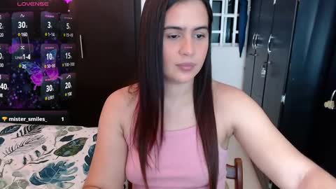Snapshot of mia_danielsx chatting on 01.28.25 Mia online show from 01.28.25
