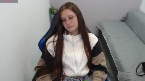 Mia online show from 10.16.25