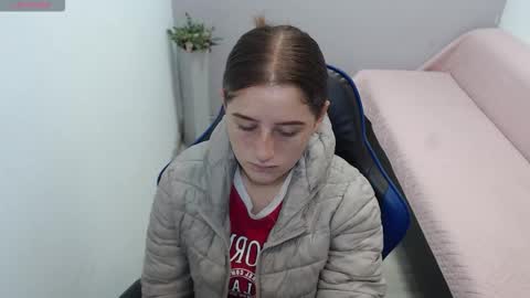 Mia online show from 02.24.26