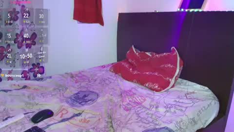 Snapshot of mia_fernand chatting on 07.14.26 mia_fernand online show from 07.14.26